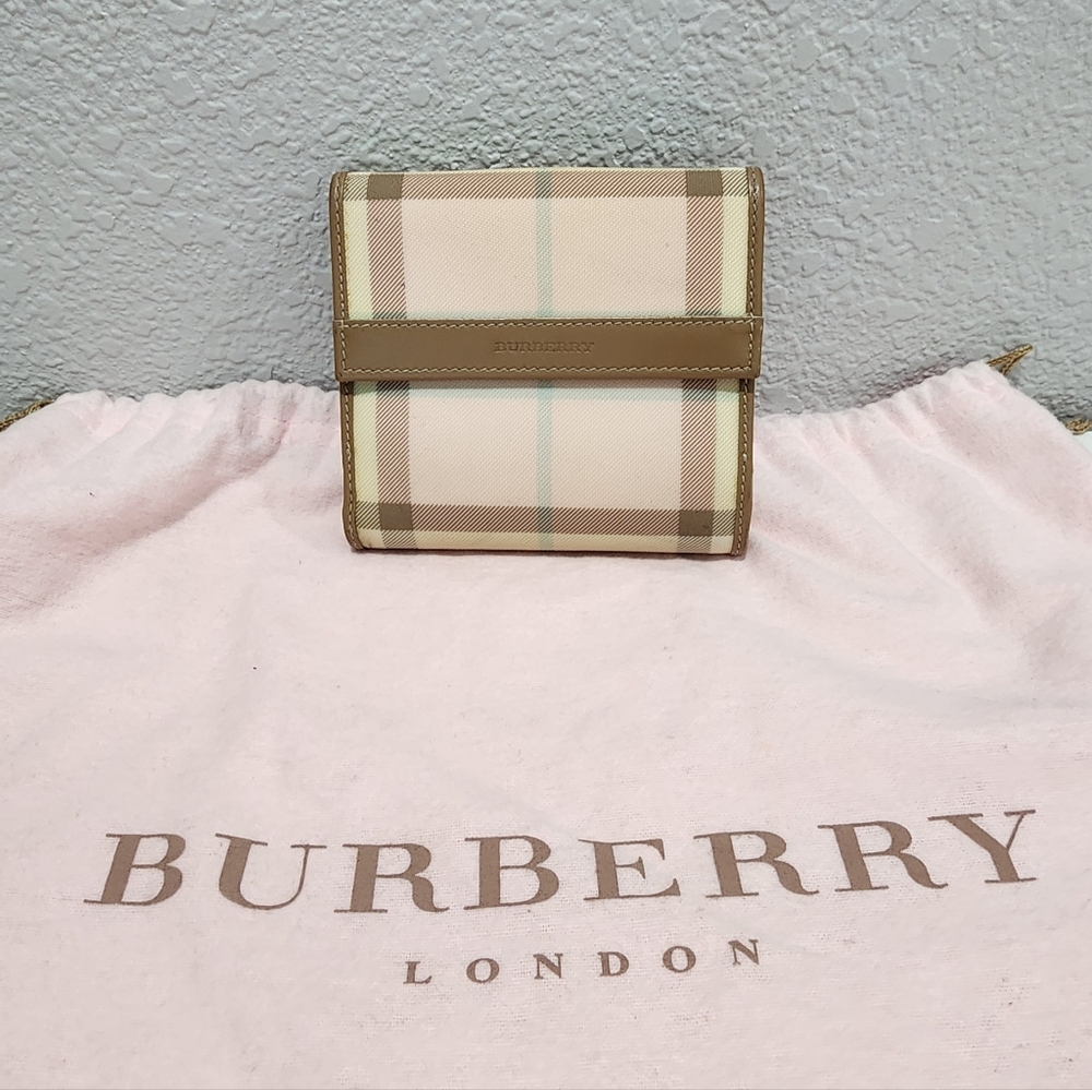 Burberry Pink Vintage Small Wallet